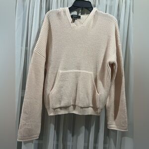 Forever 21 Sweater size medium NWOT